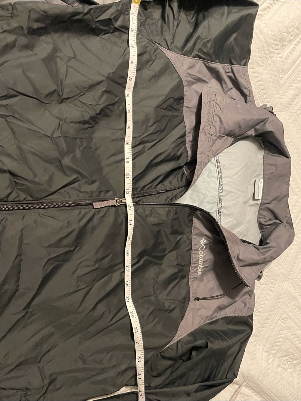 Columbia Two-Tone Black and Gray Windbreaker Jacket - Picture 5 of 15